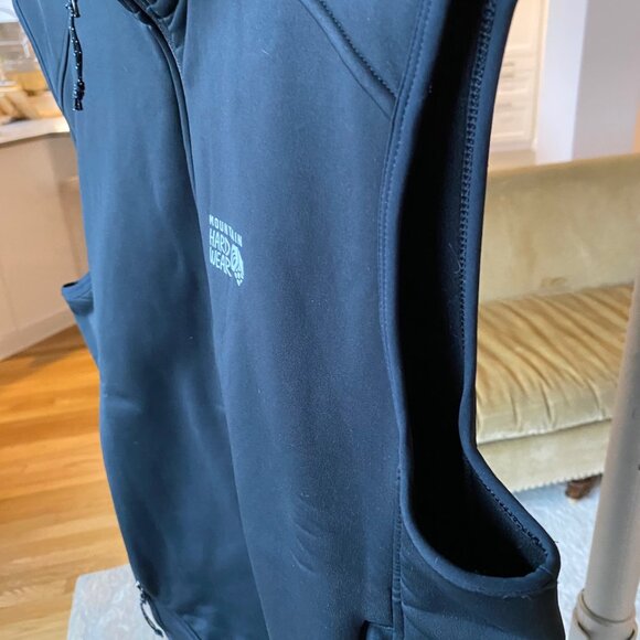 Mountain Hardwear Sendura vest -- men, medium, black - Picture 2 of 6